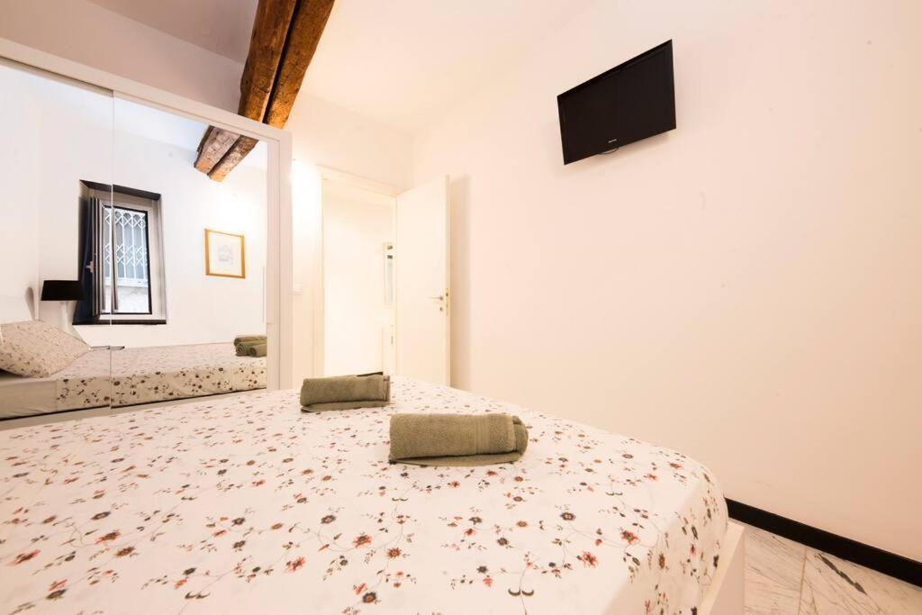 Appartamento La Citta Vecchia Genua Exterior foto